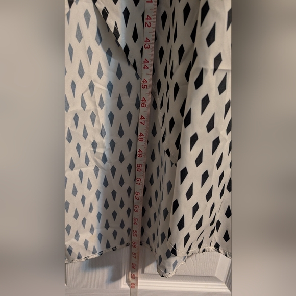 Black and White Wrap Dress - Picture 4 of 6